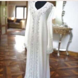 Royal Moroccan Dubai Abaya Embellished full-length white